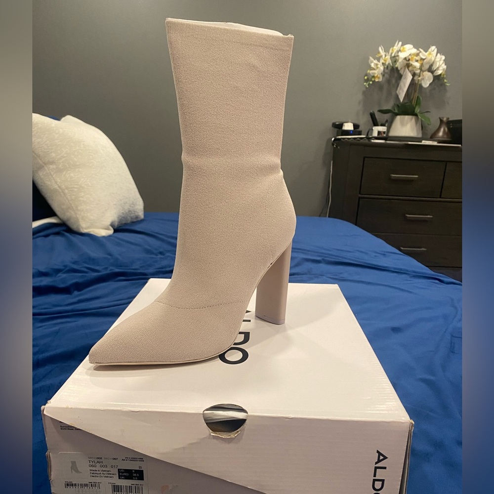 Knit Aldo boot (light lavender)